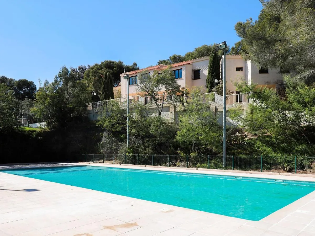 Apartment Residence Les Jardins D'Azur-5 By Interhome Saint-Raphael