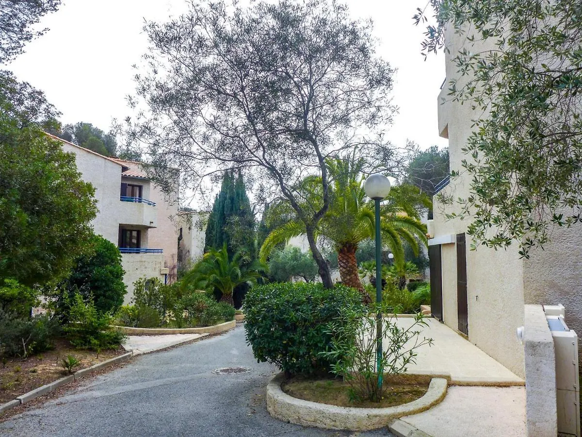 Apartment Residence Les Jardins D'Azur-5 By Interhome Saint-Raphael  France