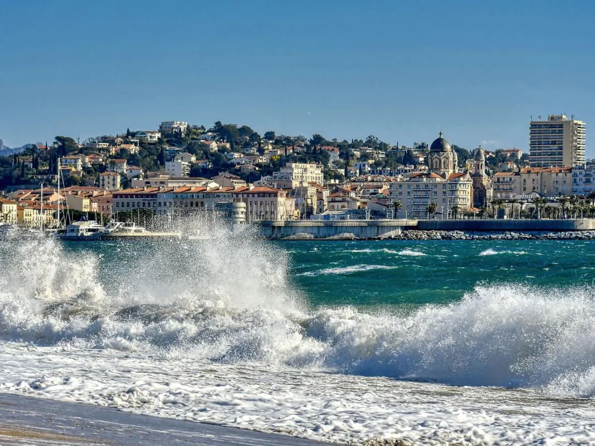 Apartment Residence Les Jardins D'Azur-5 By Interhome Saint-Raphael  France
